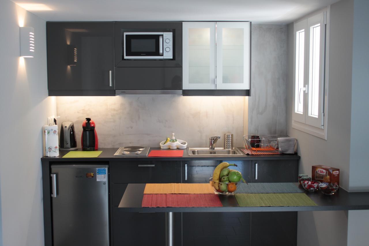 Apartment In The Centre Of Atenas Exterior foto